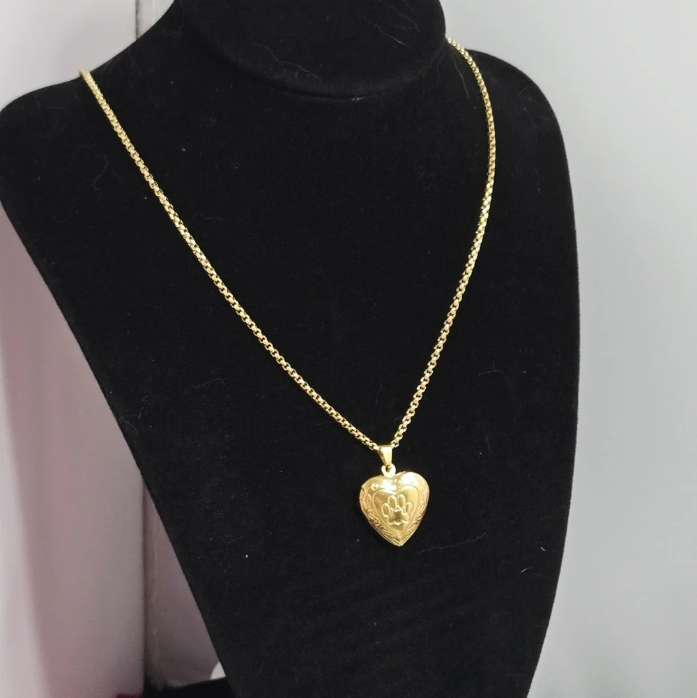 Paw Print Heart Locket Necklace Pet Memorial 18K Gold Plated Stainless Steel